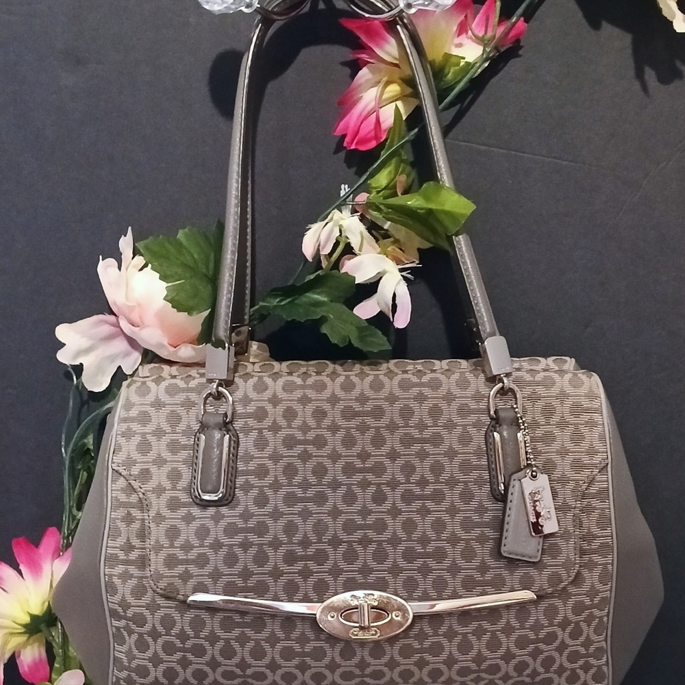 Coach Madison Op Art Gray Shoulder Bag - Picture 9 of 10
